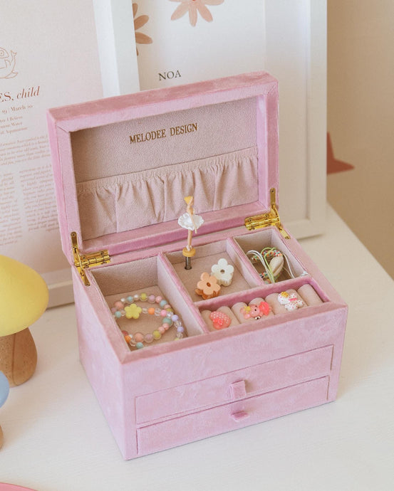 The Nostalgia’ Musical Jewellery Box