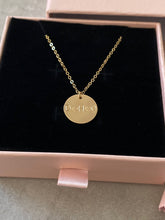 Large Disc Initial Gold